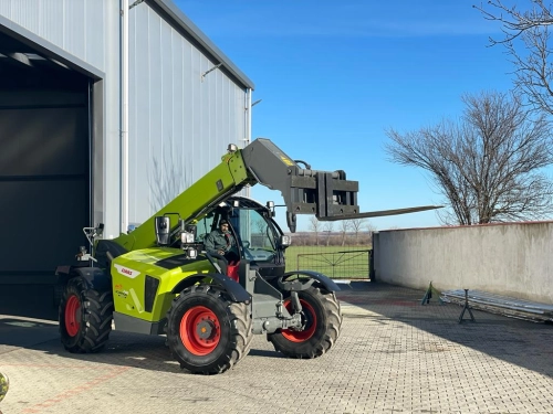 Телескопичен товарач CLAAS Scorpion 746 Varipower